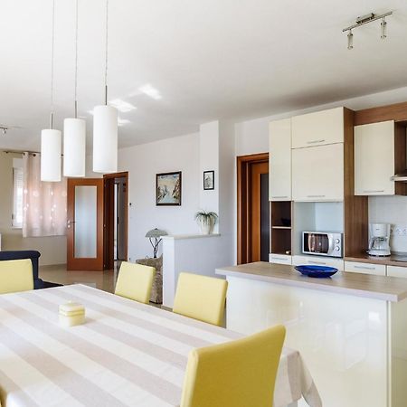 Apartman Niko Kaštela Exterior foto