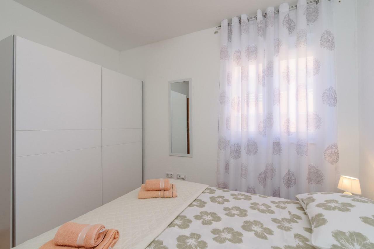 Apartman Niko Kaštela Exterior foto