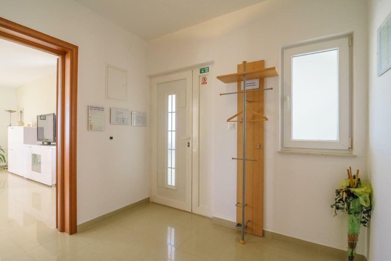 Apartman Niko Kaštela Exterior foto